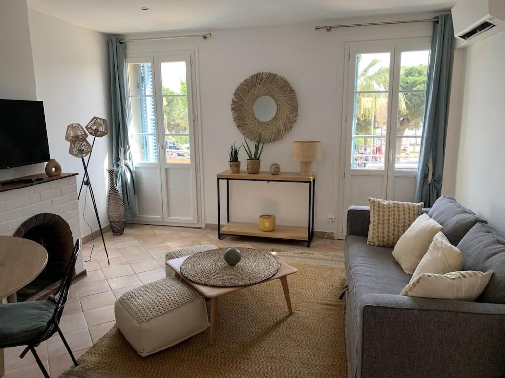 Maison De Village Renovee Avec Vue Mer Exceptionnelle Σαιντ-Μαξίμ Εξωτερικό φωτογραφία