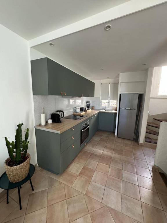 Maison De Village Renovee Avec Vue Mer Exceptionnelle Σαιντ-Μαξίμ Εξωτερικό φωτογραφία