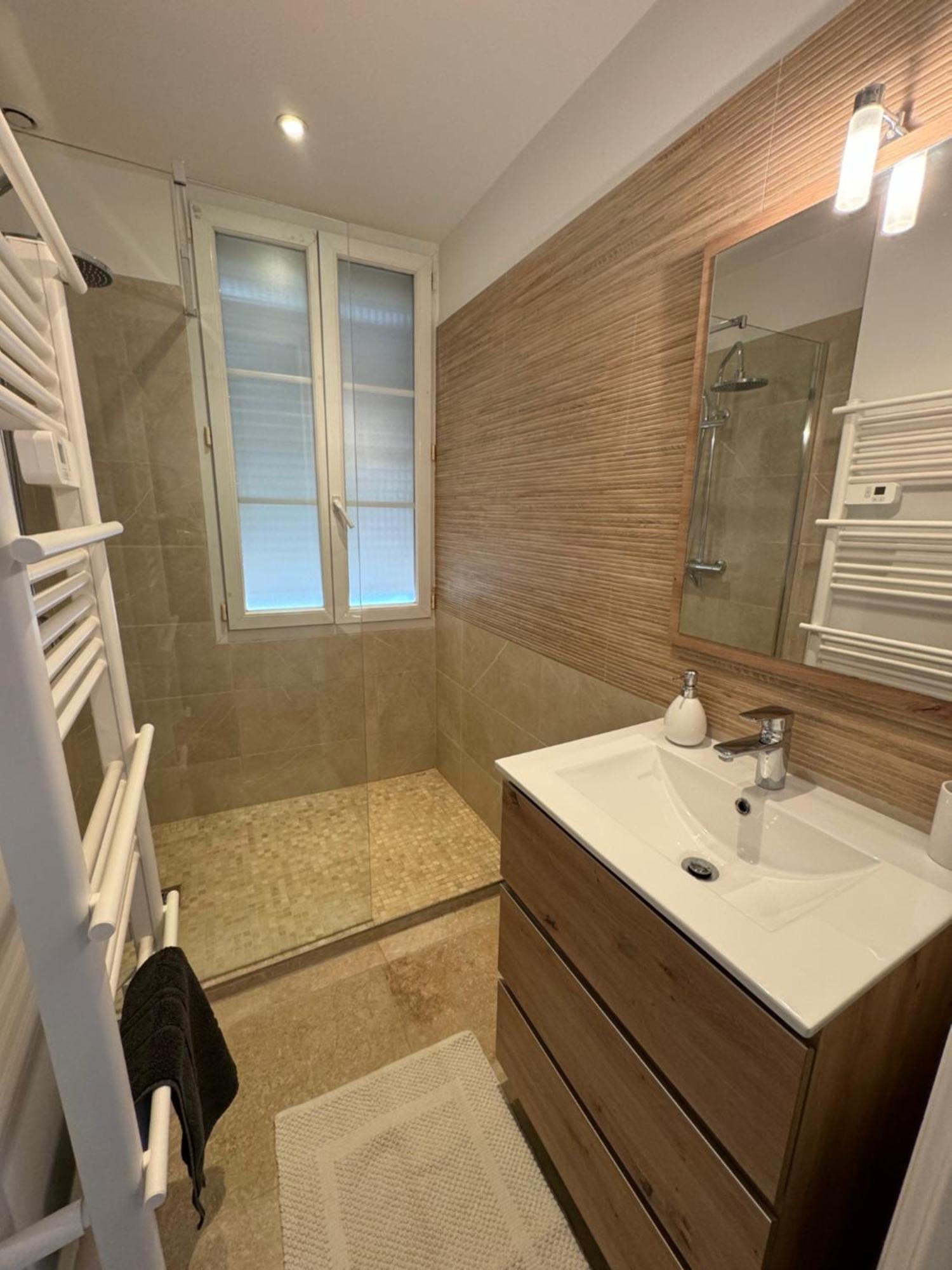 Maison De Village Renovee Avec Vue Mer Exceptionnelle Σαιντ-Μαξίμ Εξωτερικό φωτογραφία
