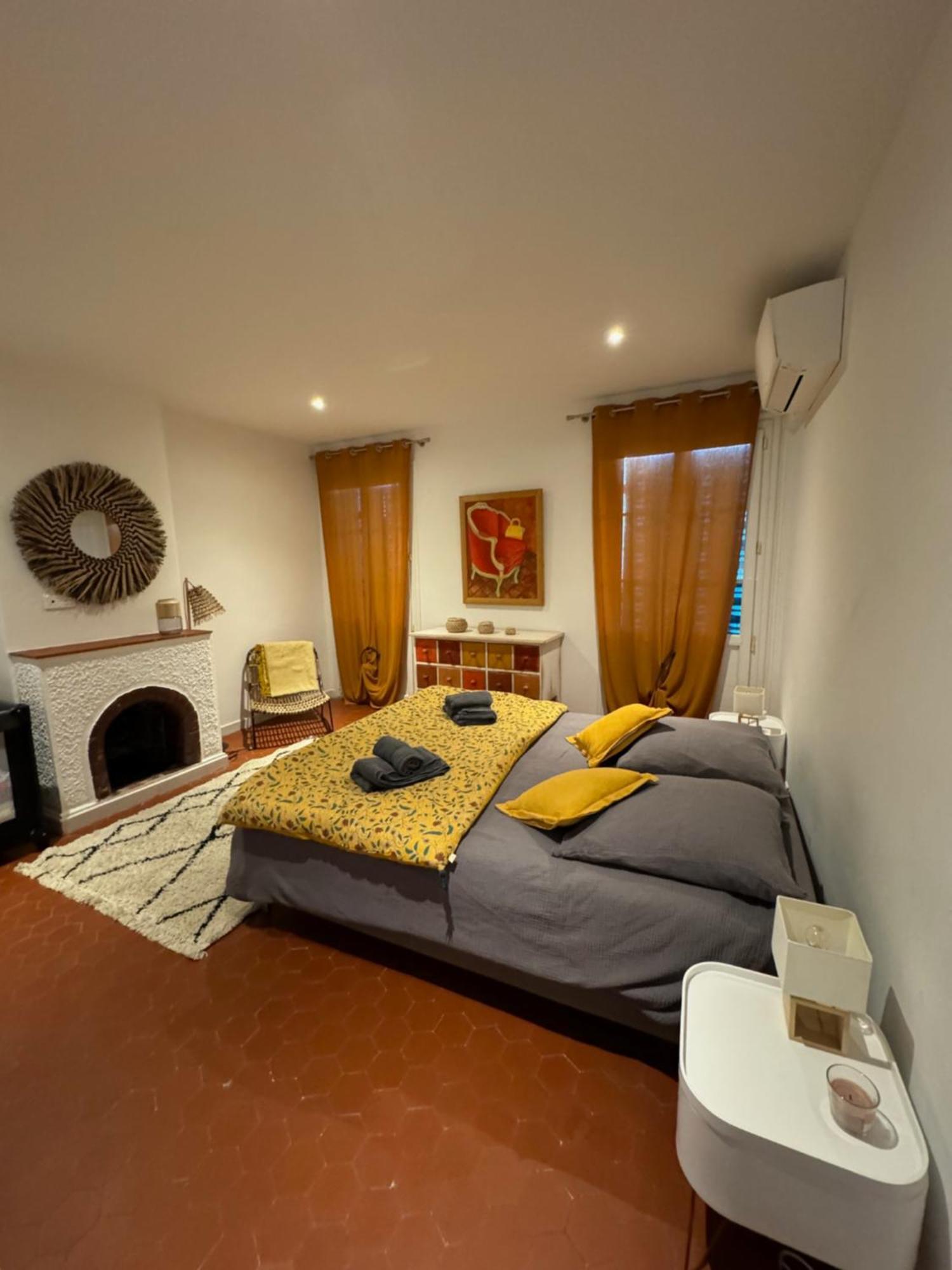 Maison De Village Renovee Avec Vue Mer Exceptionnelle Σαιντ-Μαξίμ Εξωτερικό φωτογραφία