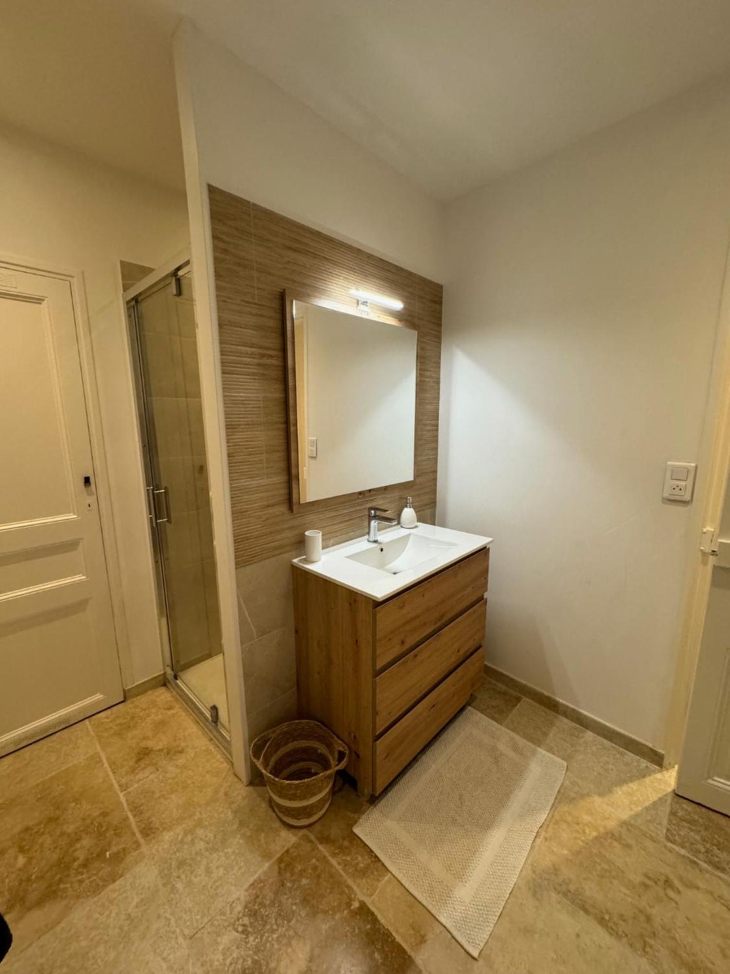 Maison De Village Renovee Avec Vue Mer Exceptionnelle Σαιντ-Μαξίμ Εξωτερικό φωτογραφία